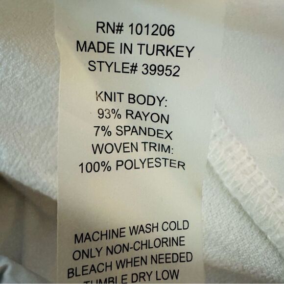 Soft Surroundings Cream Asymmetrical Crew Neck Tunic Blouse Size Medium Petite - Picture 4 of 4